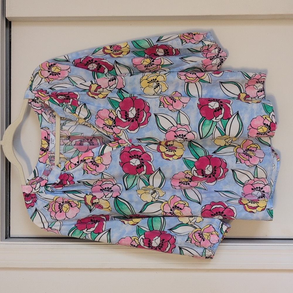 Crown & Ivy V-Neck Size Large 3/4 length sleeves Pink and Yellow Floral Top